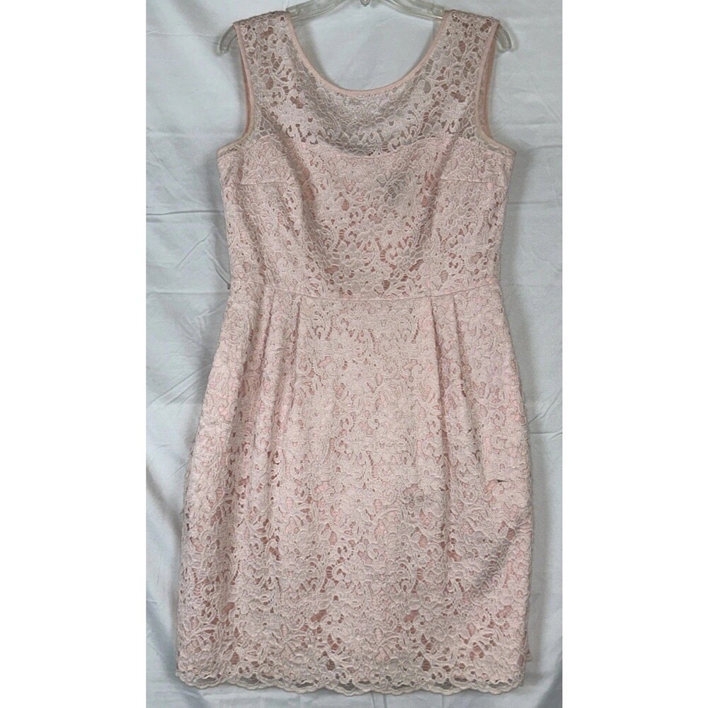 White House Black Market 8 Pink Lace Cocktail Dress Knee Length 50s 60s Pockets